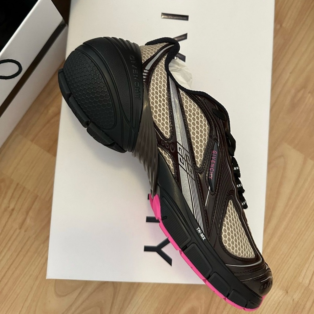 Givenchy Sneakers